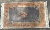 4'x6'Oriental Rug With Floral Designs
