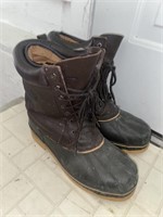 PRO LINE SIZE 10 MENS WINTER BOOTS W/ THINSULATE