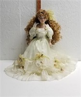 17 Vintage Cathay Collection Porcelain Doll