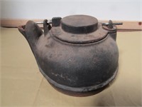 Cast iron Kettle