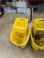 MOP BUCKET