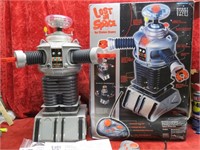 Lost in space Radio control Robot w/box.