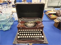 1930'S ROYAL TYPEWRITER