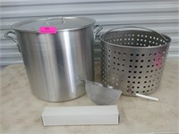 60 quart stainless stock pot w/ lid and basket,