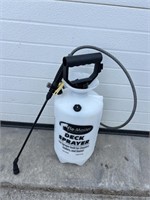 White hand sprayer