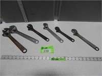 6 Adjustable end wrenches