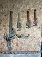 Pipe Wrench - Qty 4 and Metal Cutting Shears