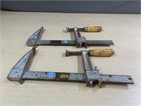 2 Adjustable Clamps