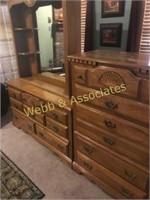 Oak dresser and Oak dresser with mirror