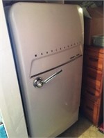 Older Westinghouse Colder Cold fridge