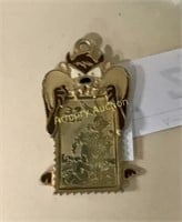 TAZ AND BUGS BUNNY 32 GOLD STAMP PENDANT