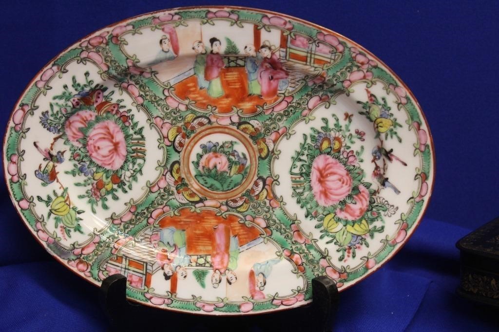 An Vintage Chinese Rose Medallion Oval Plate