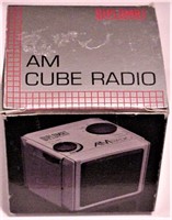 Diplomaat Cube Radio NOS