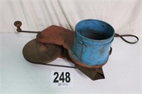 Vintage Hand Crank Seed Sower(R1)