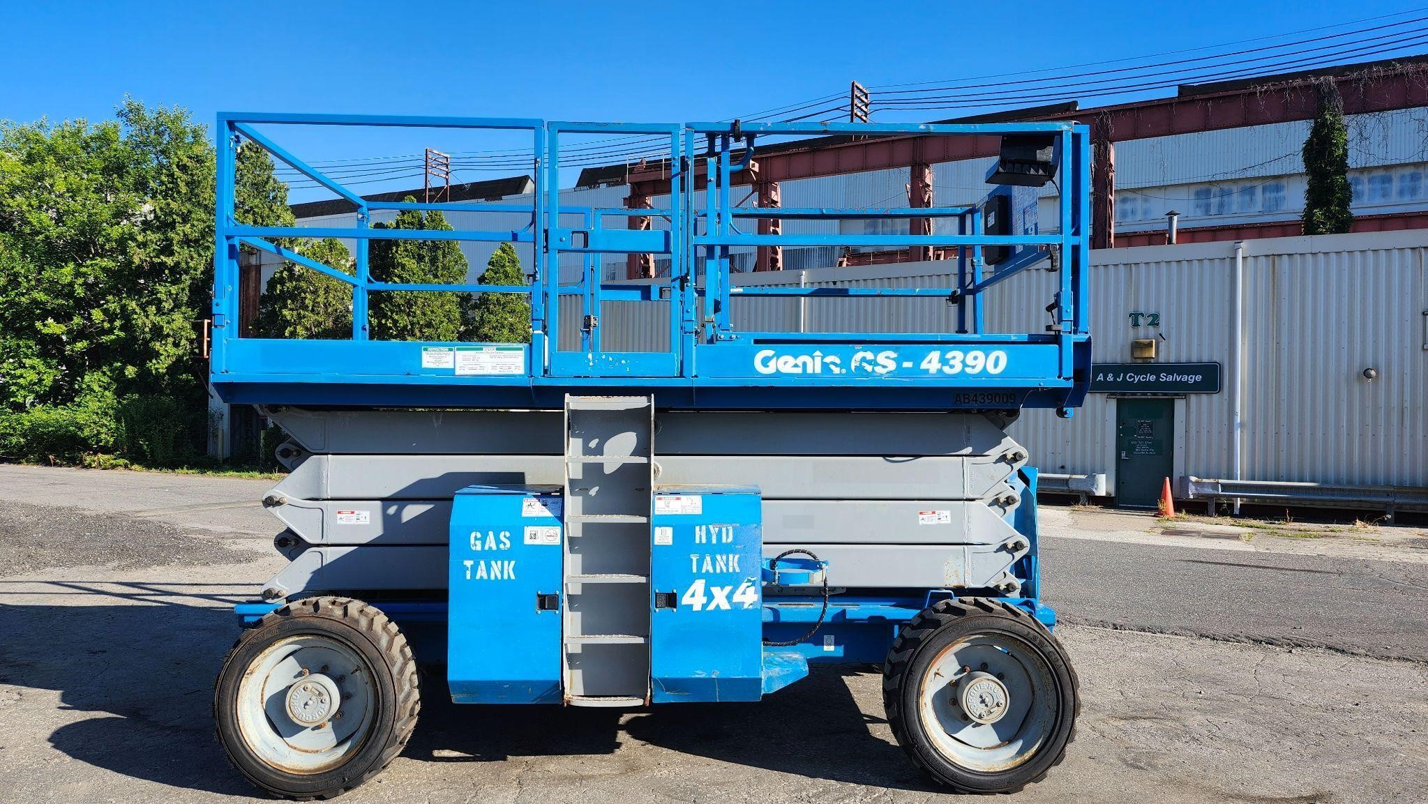 2008 Genie GS-4309 43ft Scissor Lift