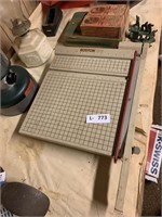 Boston 2612 Paper Cutter