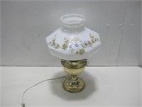 18" Vtg Drape Oil Lamp Powers On