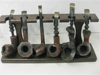 13" Wood Pipe Holder With 6 Pre-Owned Pipes