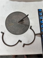 Metal Sundial & Metal Bracket for RR