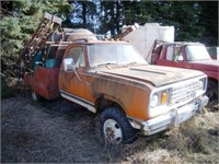 1978 Dodge 300 custom 4X4 sprayer truck