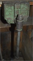 Antique Columbian Mfg Co. Woodworking Vise Green