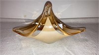 MCM stretch cased art glass basket 8-1/4’’w
