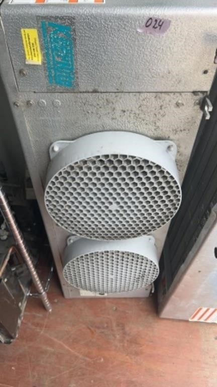 8x8 WALK IN COOLER COMPRESSOR AND COIL