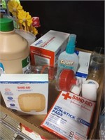 Contents of Shelf, Medical, Straws ++