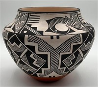 Laguna Pueblo Native American Pottery Jar or