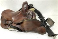 Brown's Leather Trail Saddle w/ Neoprene Girth