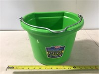 8 QT Flat Back Bucket - New