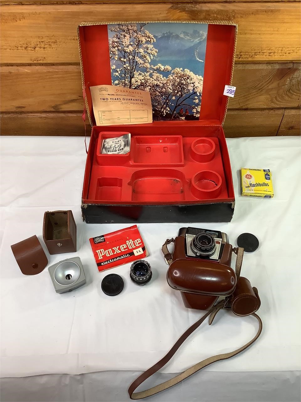 Braun Pexette Electromatic Camera