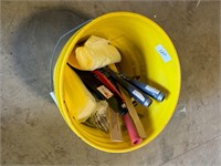 PAINT LOT WITH BUCKET