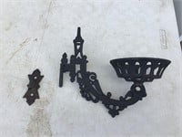 CAST IRON OIL LAMP WALL HOLDER WITH WALL BRACKET
