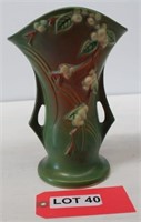 Roseville 1V2 - 9" Snowberry Vase
