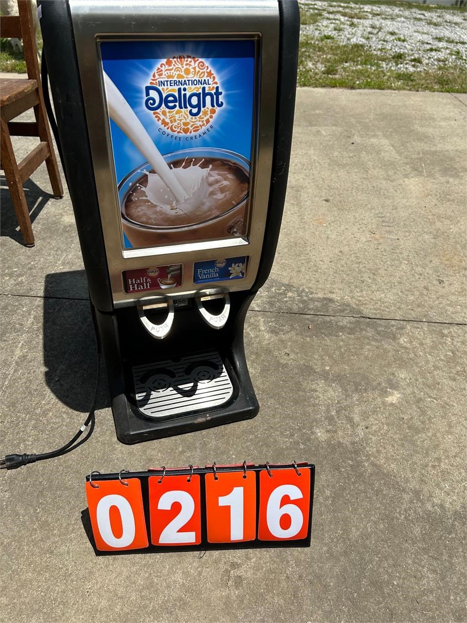 Delight Coffee Creamer Machine (Turns On)