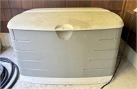 Rubbermaid Deck Box / Pool Storage
