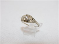 18K DECO GOLD RING (1.4DWT)