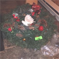 4 DECORATED CHRISTMAS WREATHS