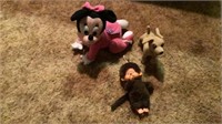 Baby Minnie, Taco Bell dog & monchhichi