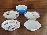 Vintage Bowls - Japan, Pyrex