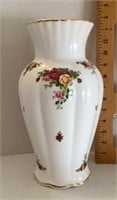 Royal Albert "Old Country Roses" bone china vase