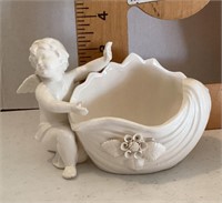 Ardalt porcelain cherub cache pot