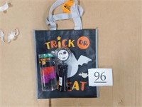 Trick or treat bag with decoration and spinner