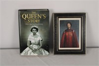 THE QUEENS STORY BOOK & FRAMED PRINT OF THE QUEEN