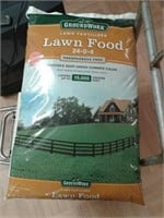 Groundwork lawn fertilizer / food 24-0-4 covers