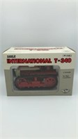 Ertl 1/16International T340 Case IH Tractor
