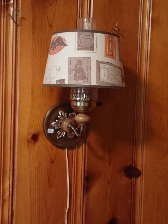 Fun vintage wall sconce lamp.