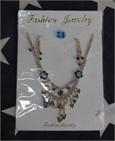 Costume Jewelery - Necklace