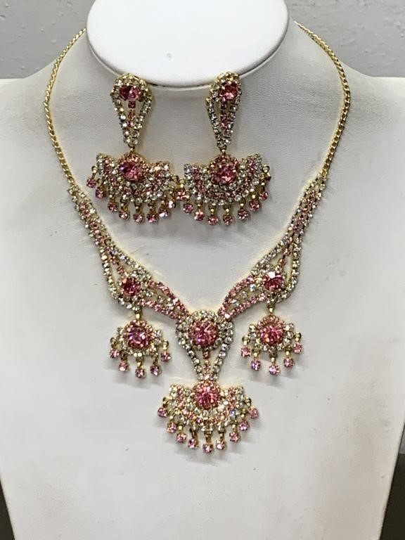 PRETTY RHINESTONE NECKLACE & PIERCED EARRINGS